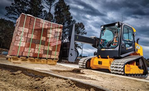 JCB Track Loaders Summarized — 2018 Spec Guide — 